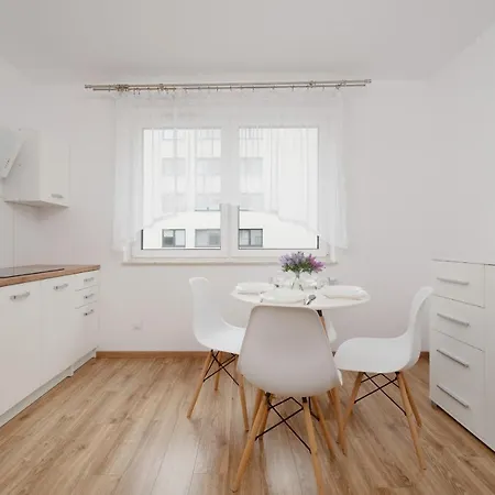 Comfy Legnicka By Renters Апартаменти Вроцлав