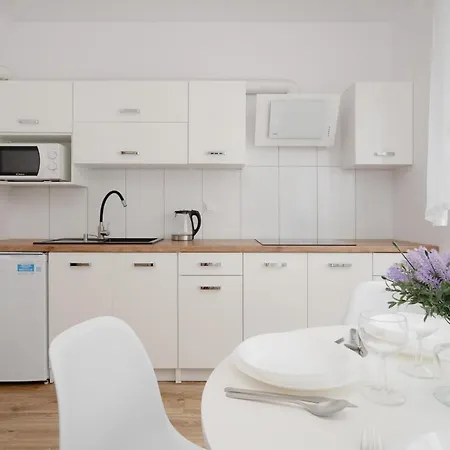 Апартаменты Comfy Legnicka By Renters